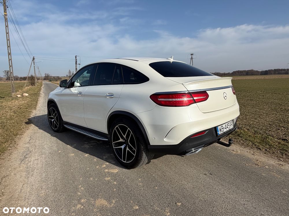 Mercedes-Benz GLE - 24