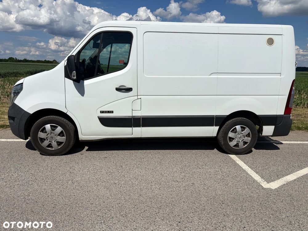 Nissan NV400 - 1