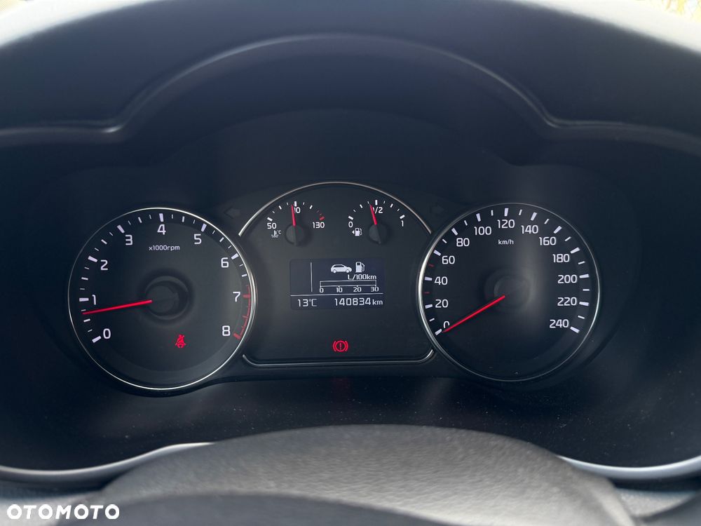 Kia Carens 1.6 GDI L 7os - 15