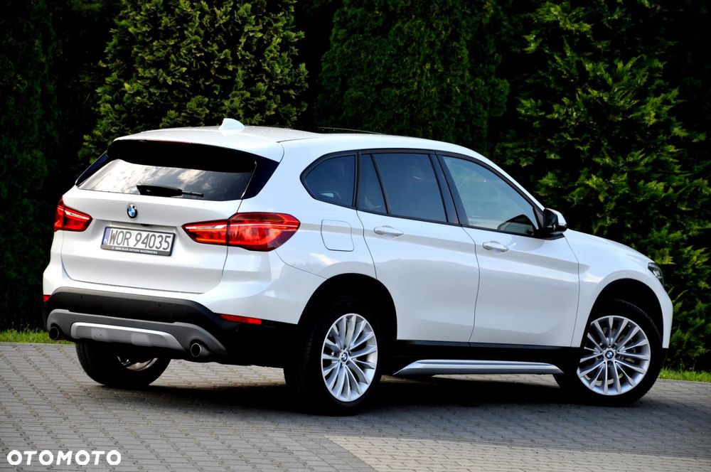 BMW X1 xDrive20d xLine - 13