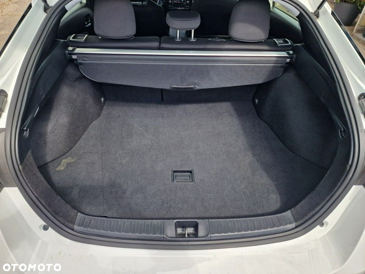 Toyota Prius 1.8 Hybrid Executive - 32