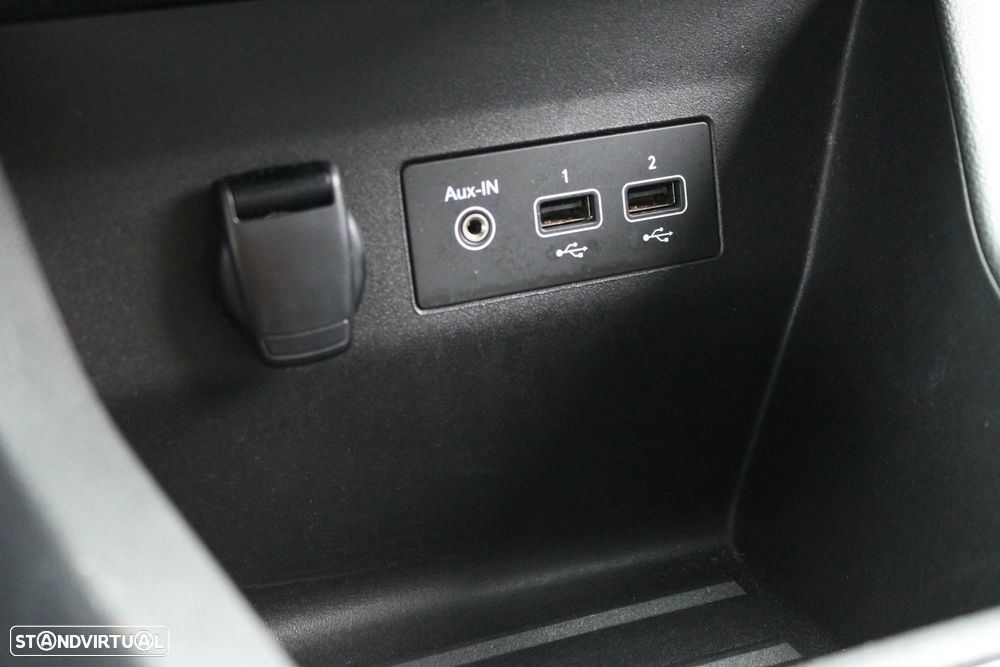 Renault Clio 1.0 TCe Limited - 17