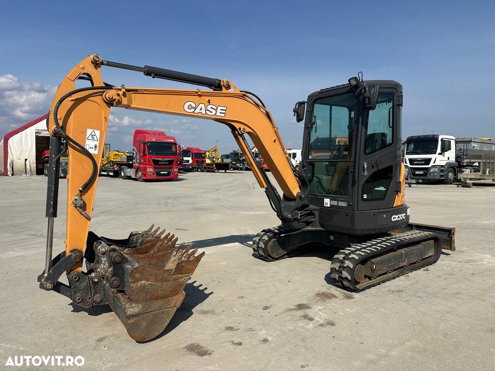 Case CX 37C - 5
