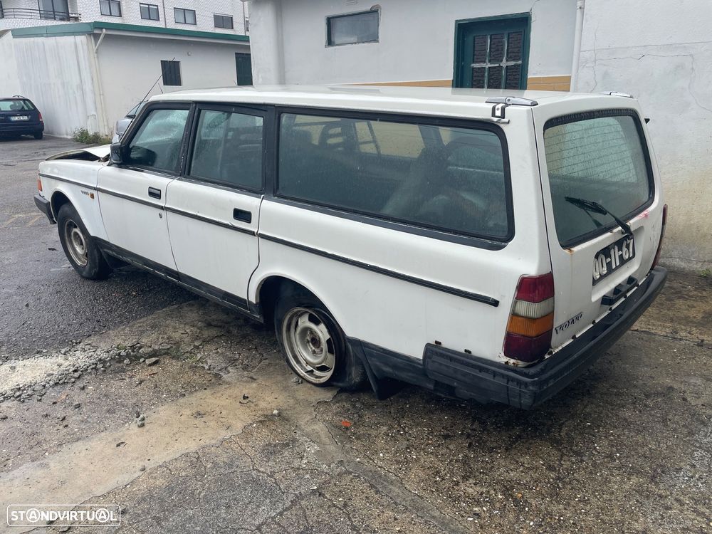 Volvo 240 - 2