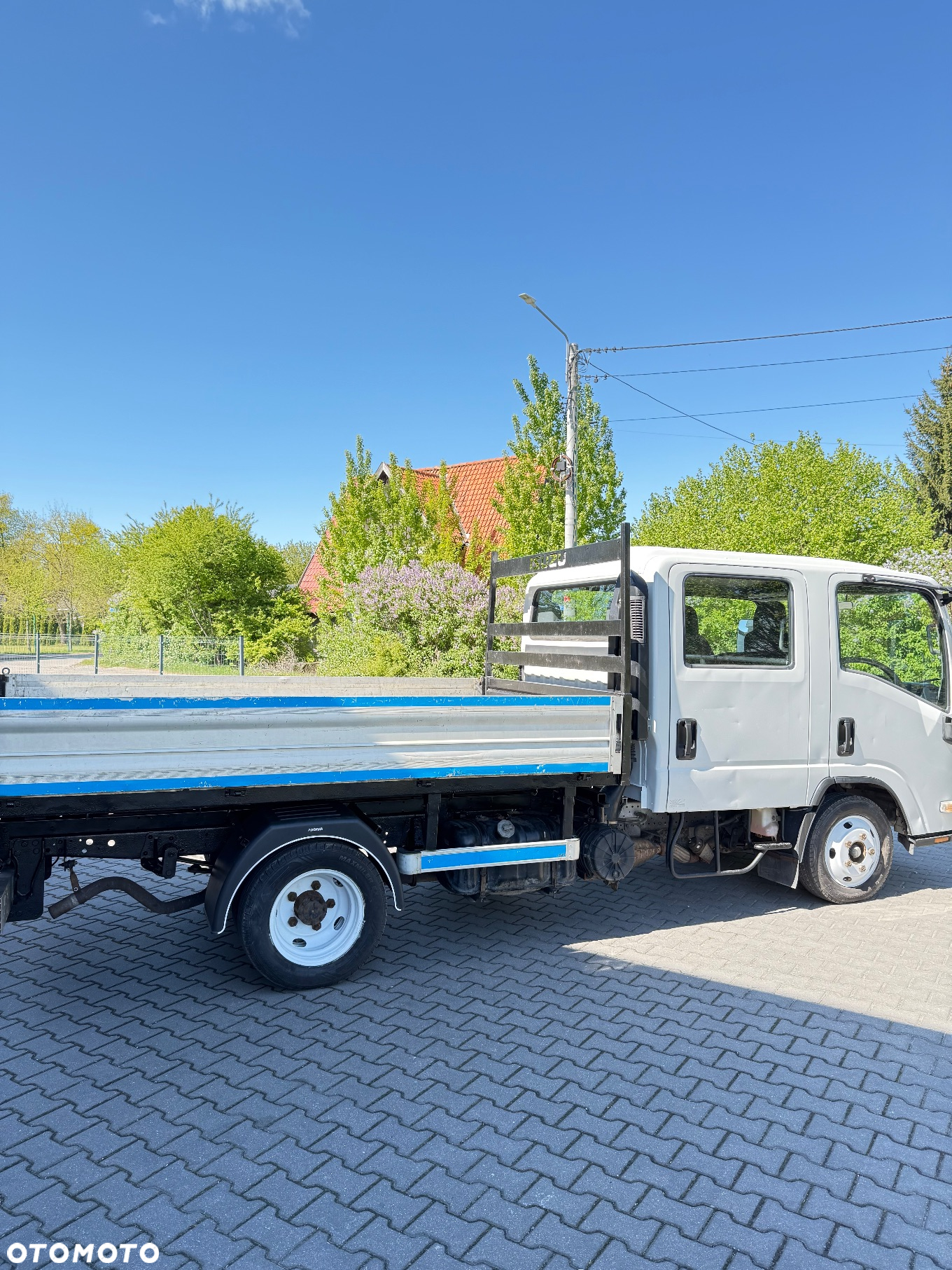 Isuzu N35 - 12