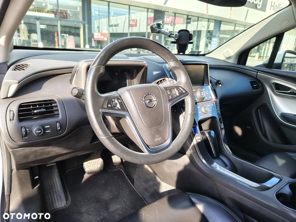 Opel Ampera - 8