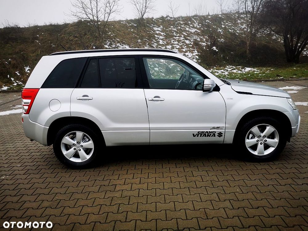 Suzuki Grand Vitara 1.9 DDiS De luxe - 29