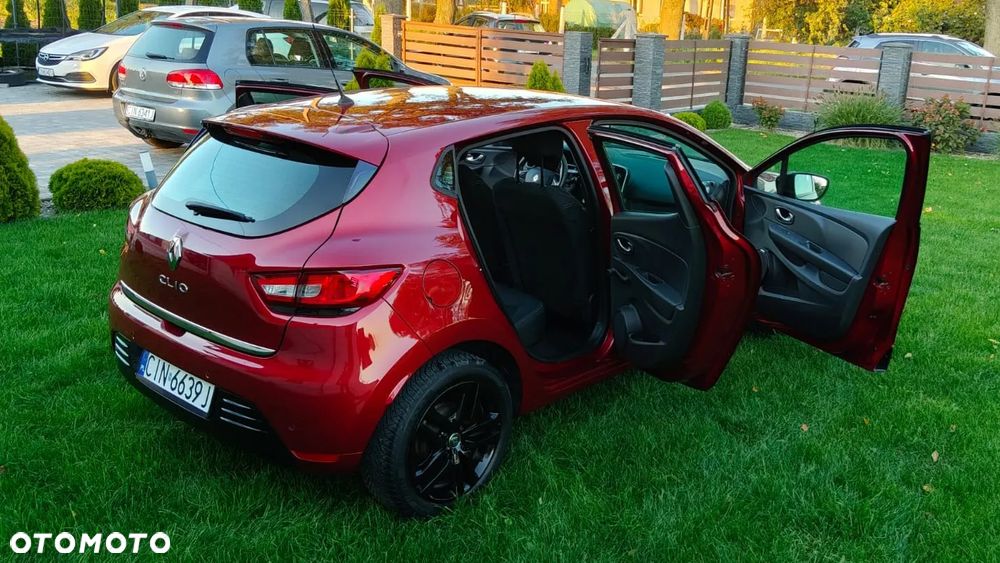 Renault Clio 1.2 16V 75 LIMITED - 20