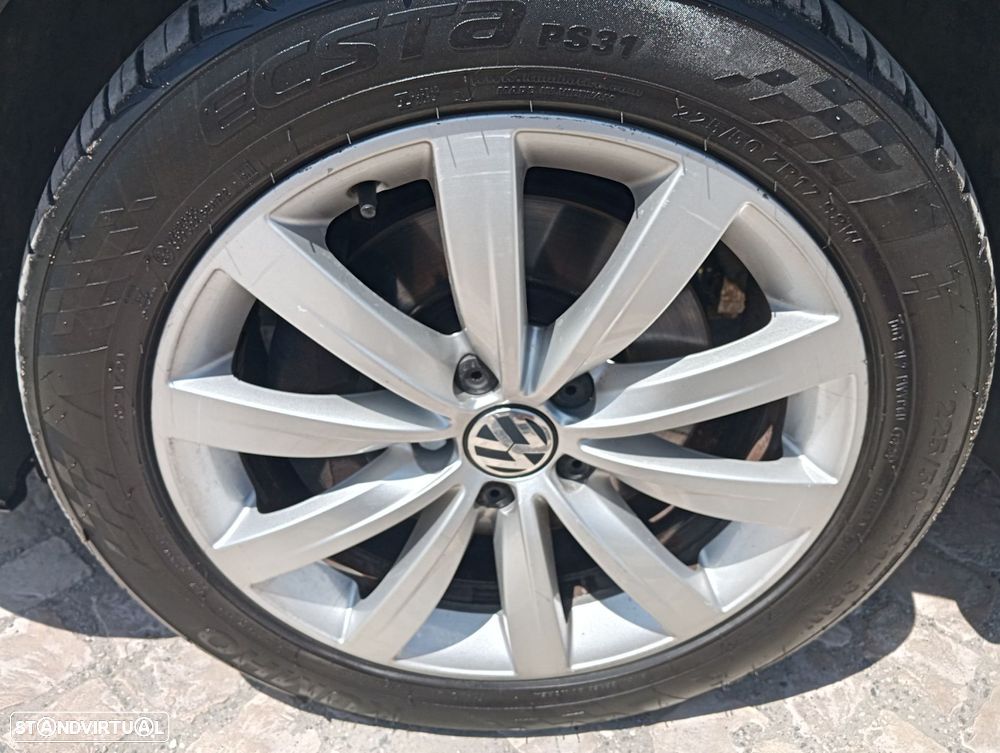 VW Sharan 2.0 TDI Blue Highline DSG - 5
