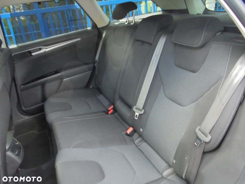 Ford Mondeo 2.0 TDCi Titanium PowerShift - 10