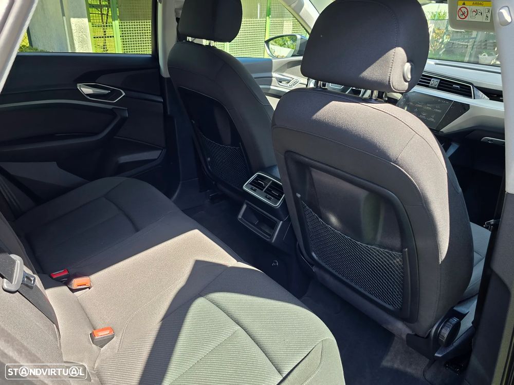Audi e-tron 50 quattro S line - 17