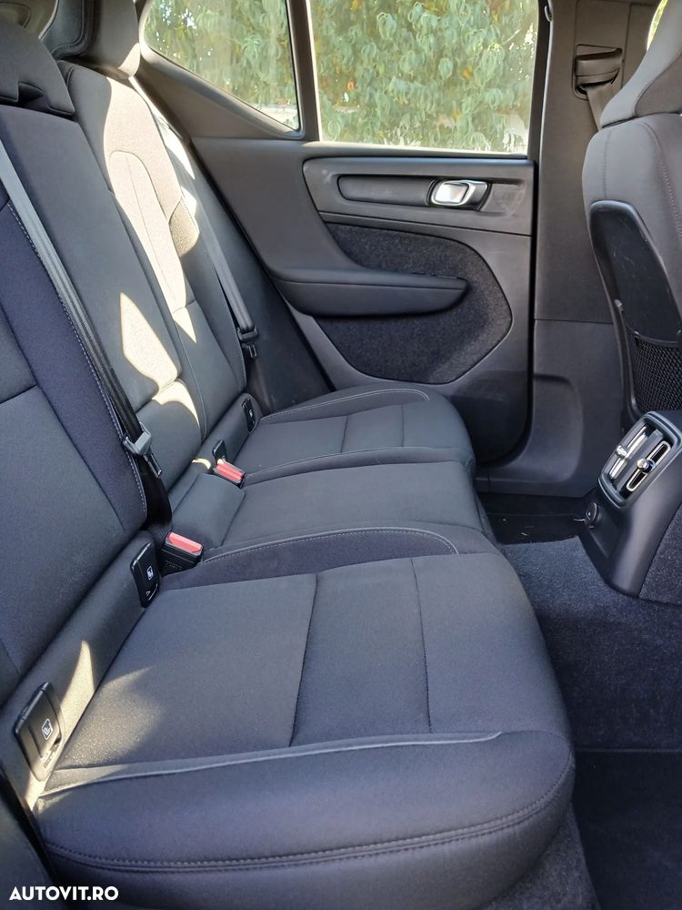 Volvo XC 40 T4 Recharge DKG Ultimate Dark - 6