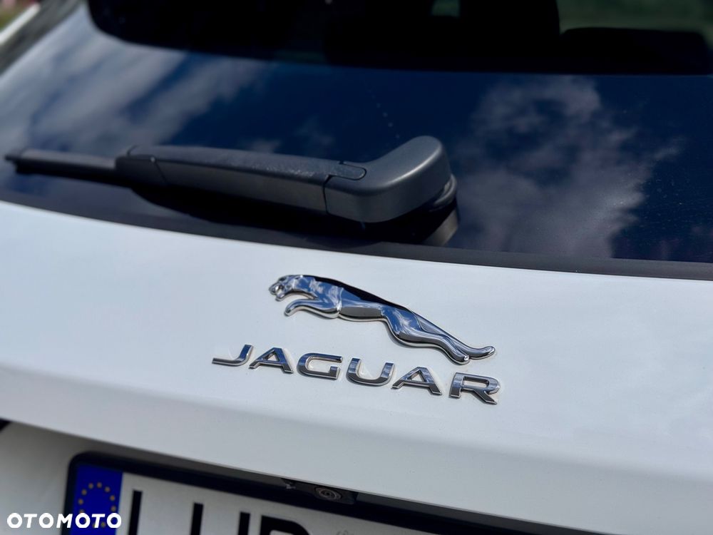 Jaguar F-Pace - 10