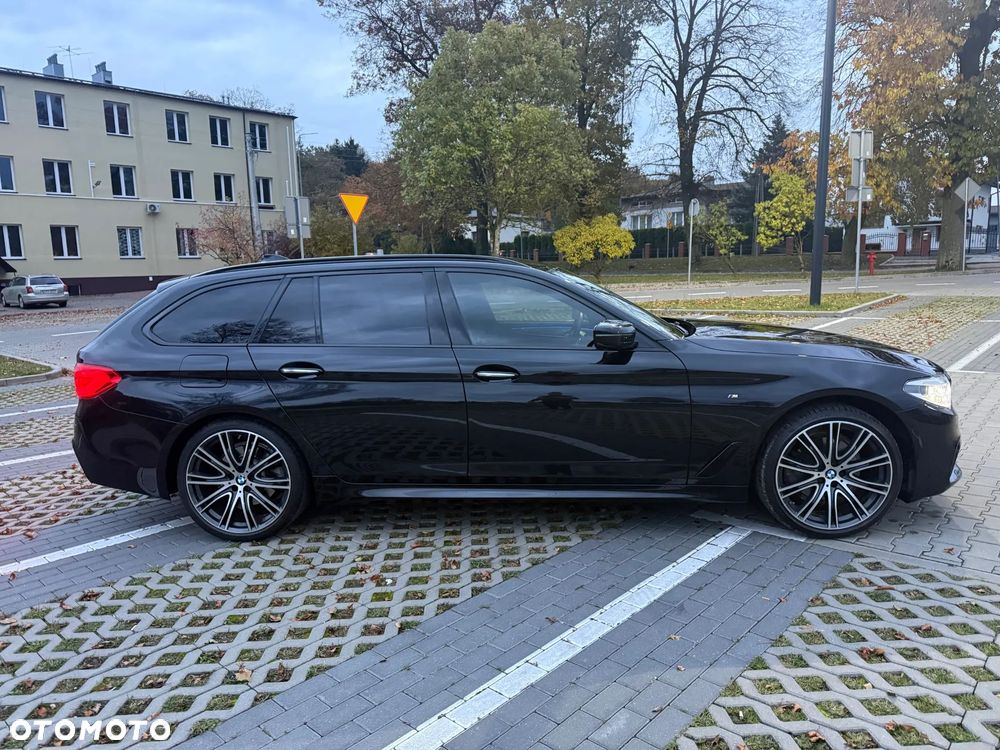 BMW Seria 5 520d M Sport - 4