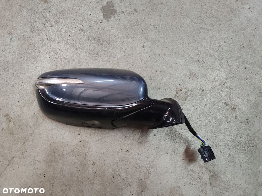 Lusterko prawe elektryczne z kierunkowskazem 10 pin D7 Kia Ceed II 12-15