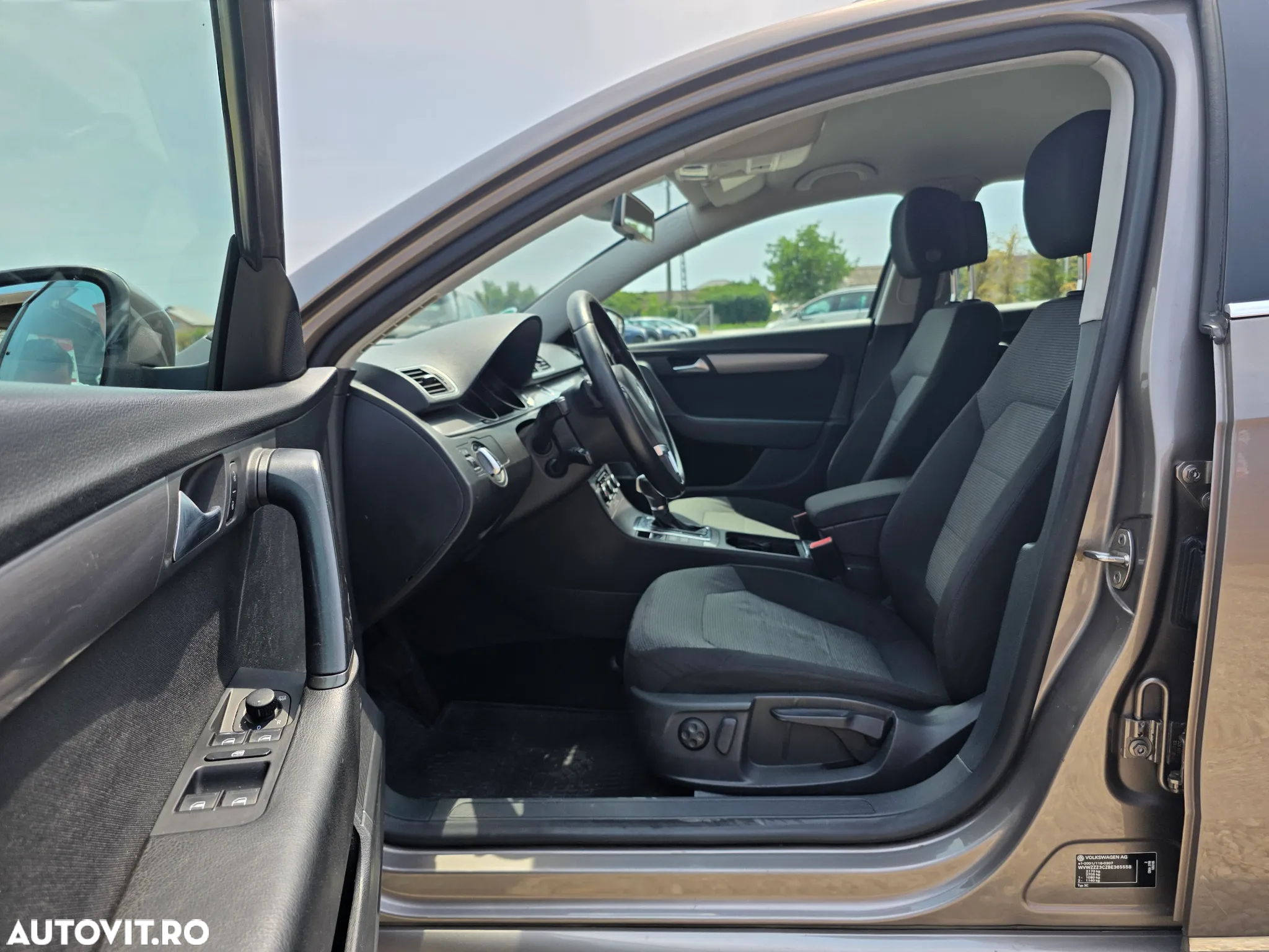 Volkswagen Passat Variant 1.5 TSI OPF DSG Comfortline - 4