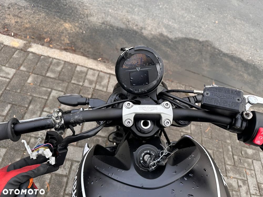 Triumph Trident - 11