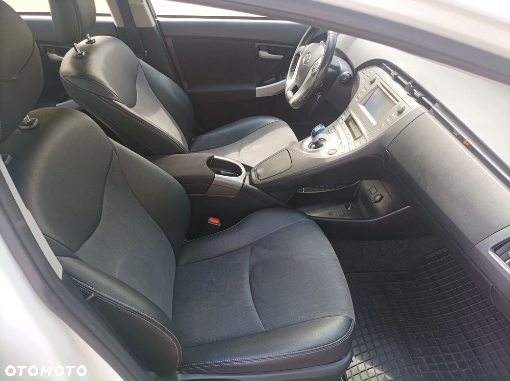 Toyota Prius 1.8 Hybrid Active - 21