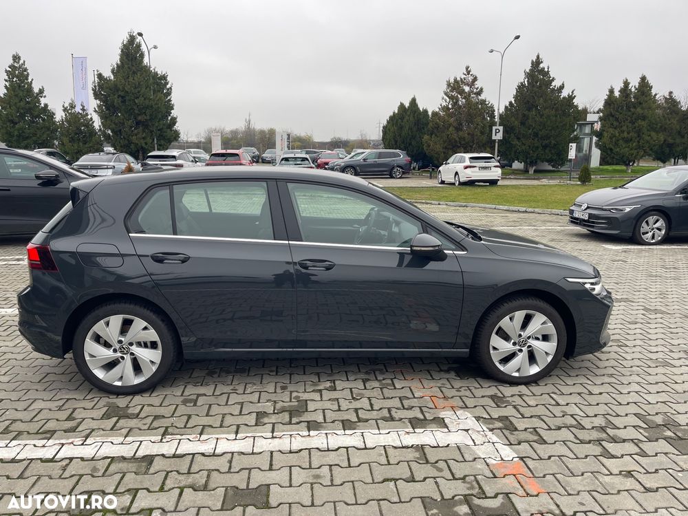 Volkswagen Golf 1.5 eTSI DSG MHEV Style - 4