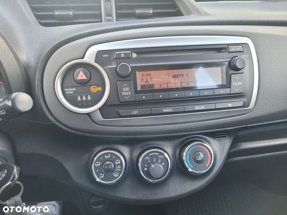Toyota Yaris 1.0 Sol - 18