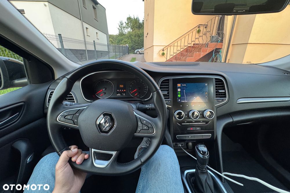 Renault Megane 1.0 TCe Zen - 9