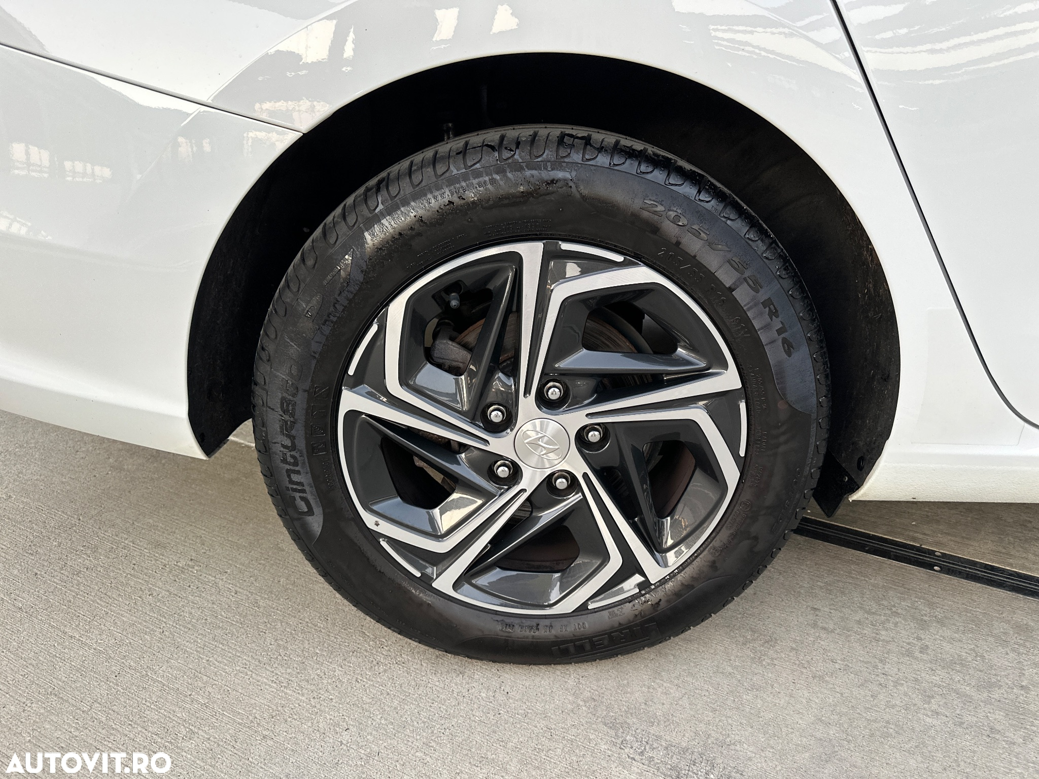 Hyundai i30 Kombi 1.6 CRDI DCT EDITION 30+ - 19