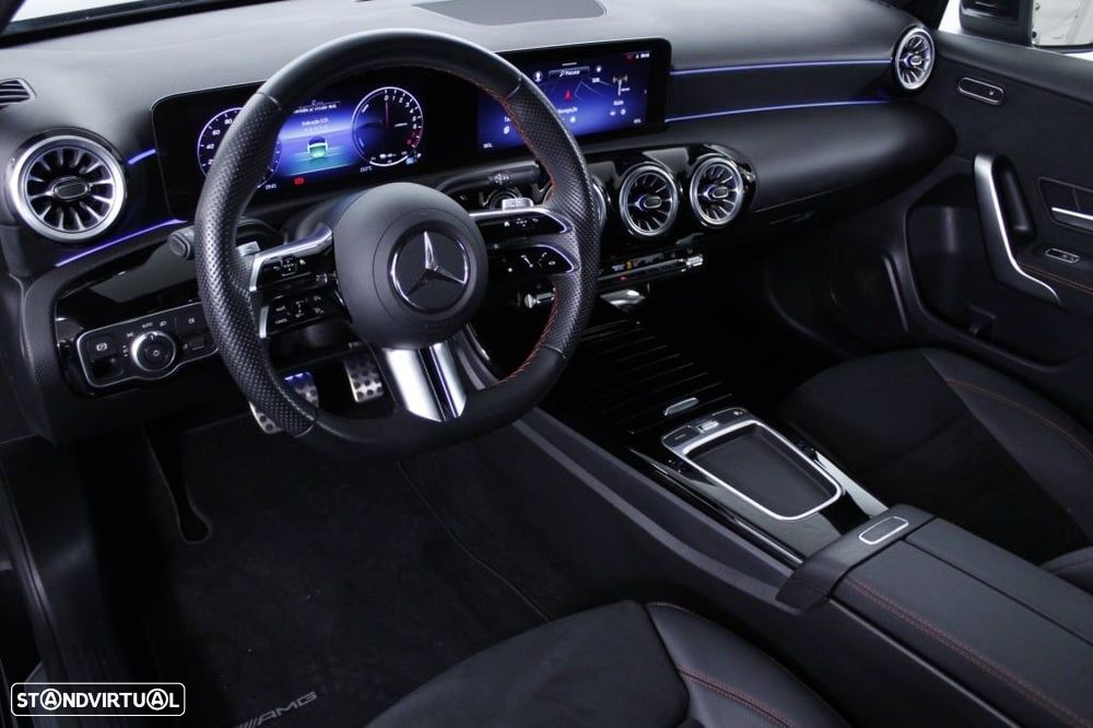 Mercedes-Benz A 250 e - 33