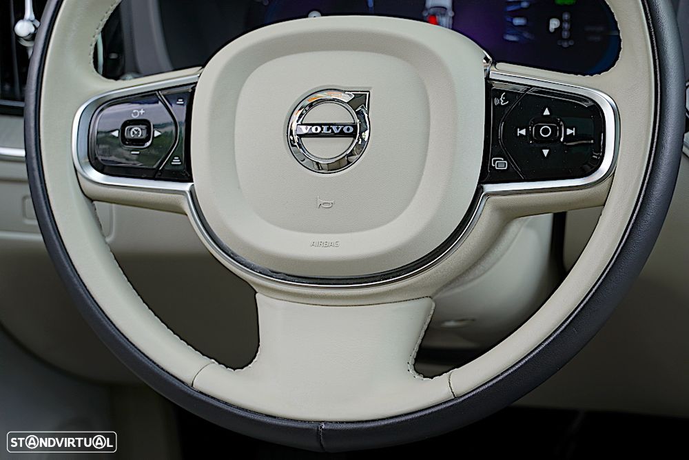 Volvo XC 60 2.0 T6 PHEV Plus Bright AWD - 34