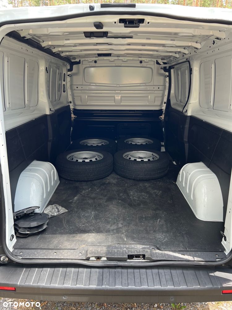 Renault Trafic - 15