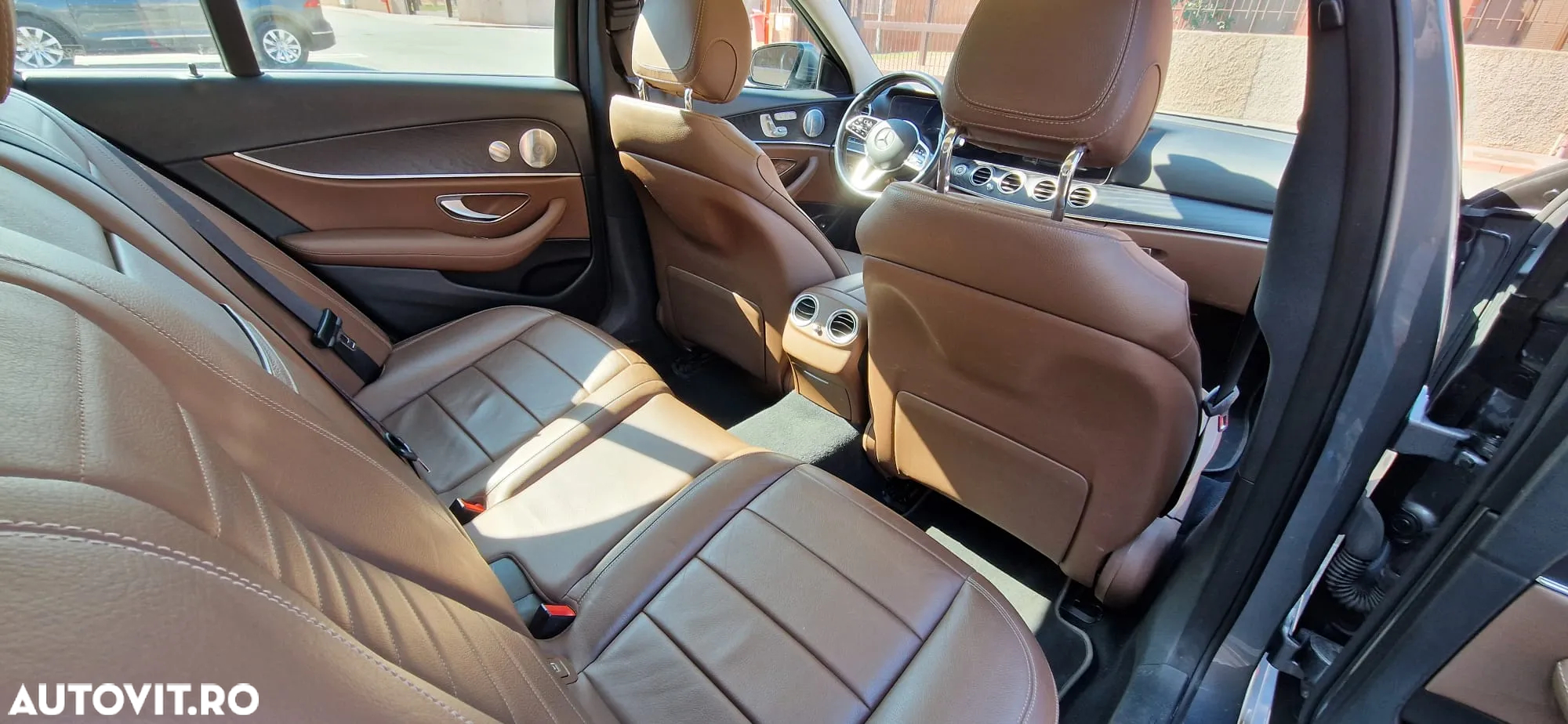 Mercedes-Benz E 200 d Aut. - 11