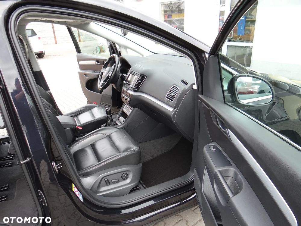 Volkswagen Sharan 2.0 TDI Blue Motion Highline - 33