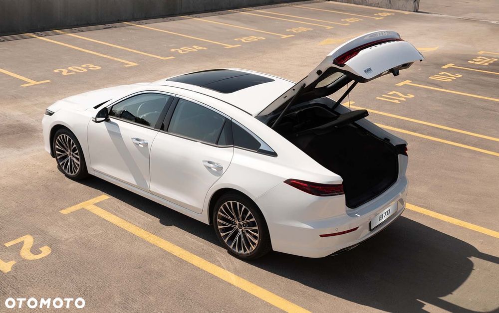 Bestune B70 2.0T Elegance - 23