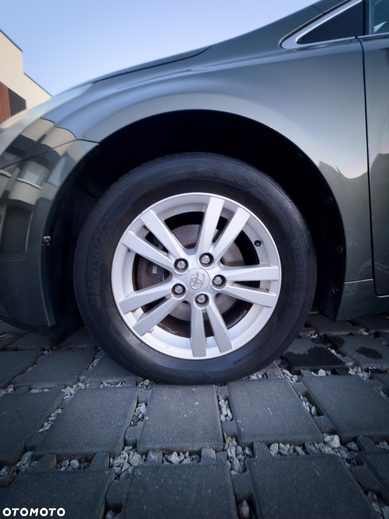 Toyota Avensis Combi 1.8 Comfort - 8