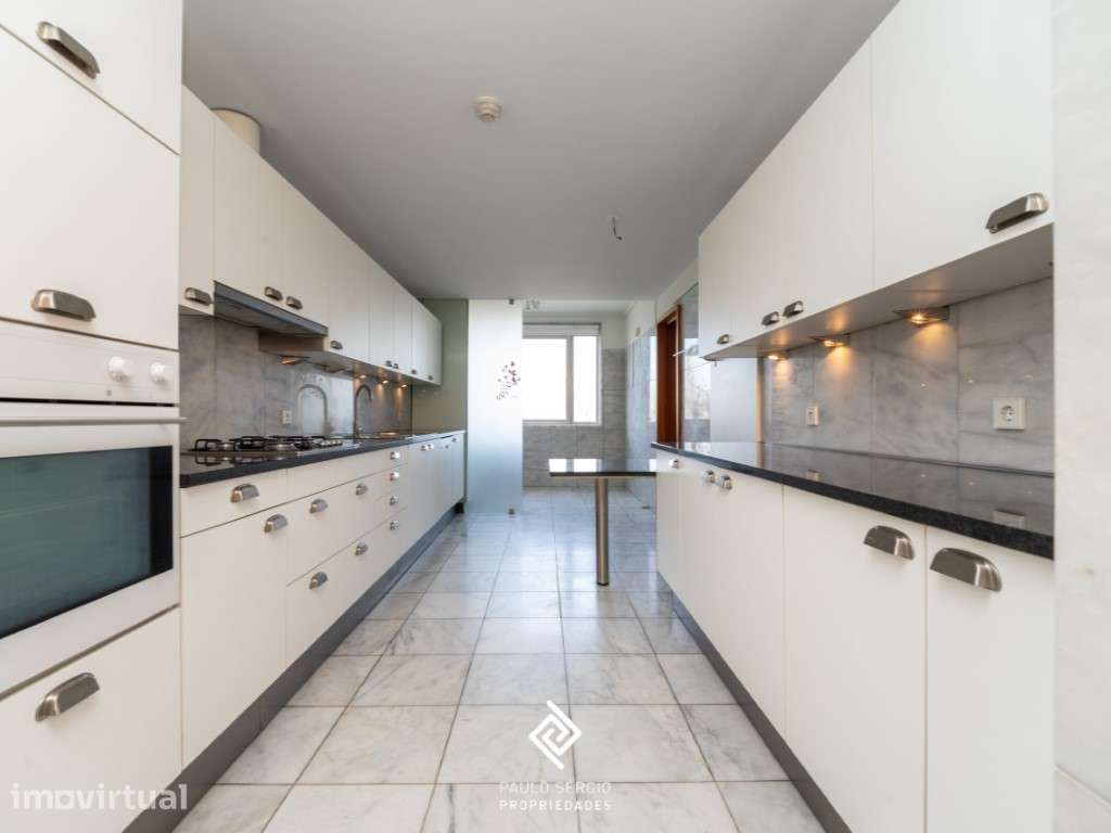 Excelente apartamento T3 situado no Porto - Aviz - Grande imagem: 5/19