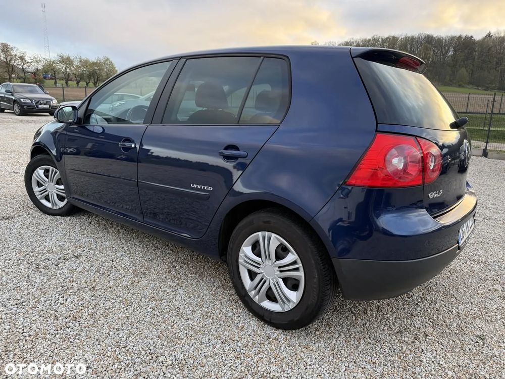 Volkswagen Golf 1.6 United - 8