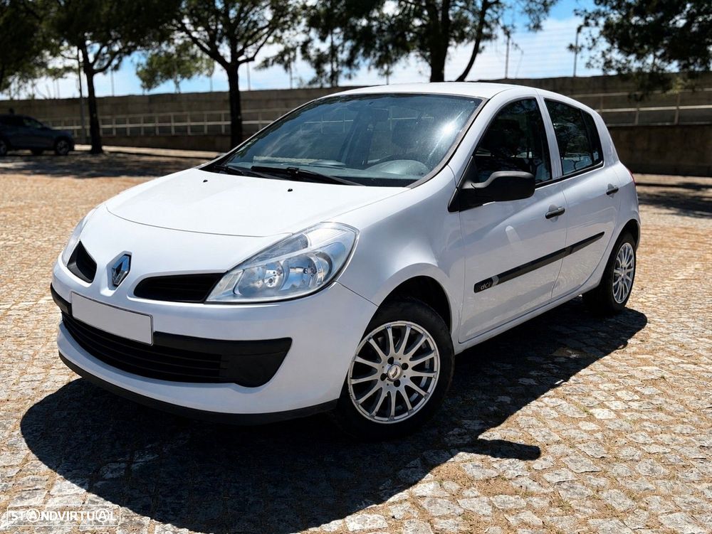 Renault Clio 1.5 dCi Confort - 1