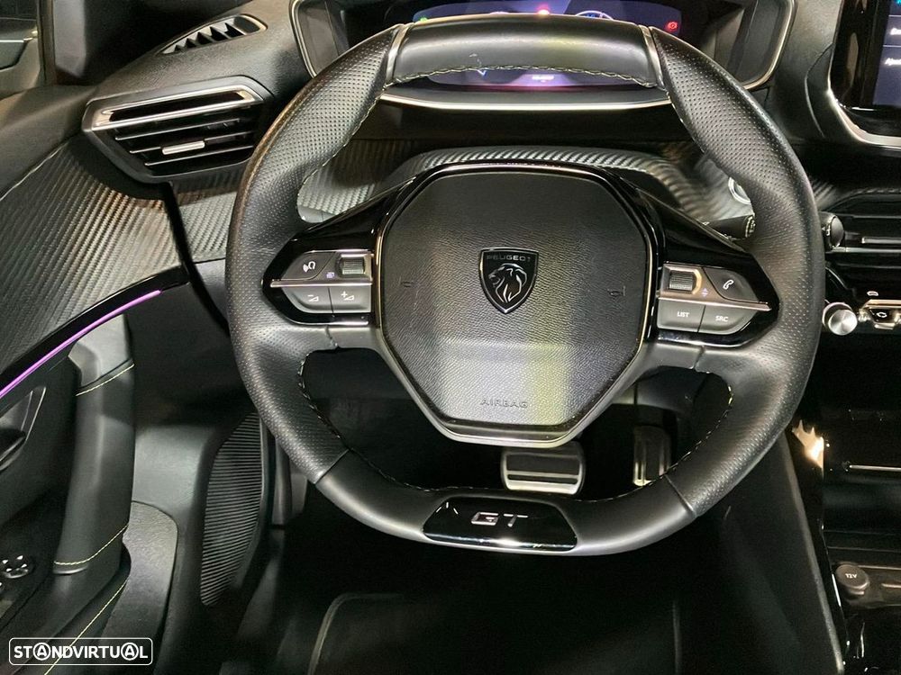 Peugeot e-2008 50 kWh GT - 10