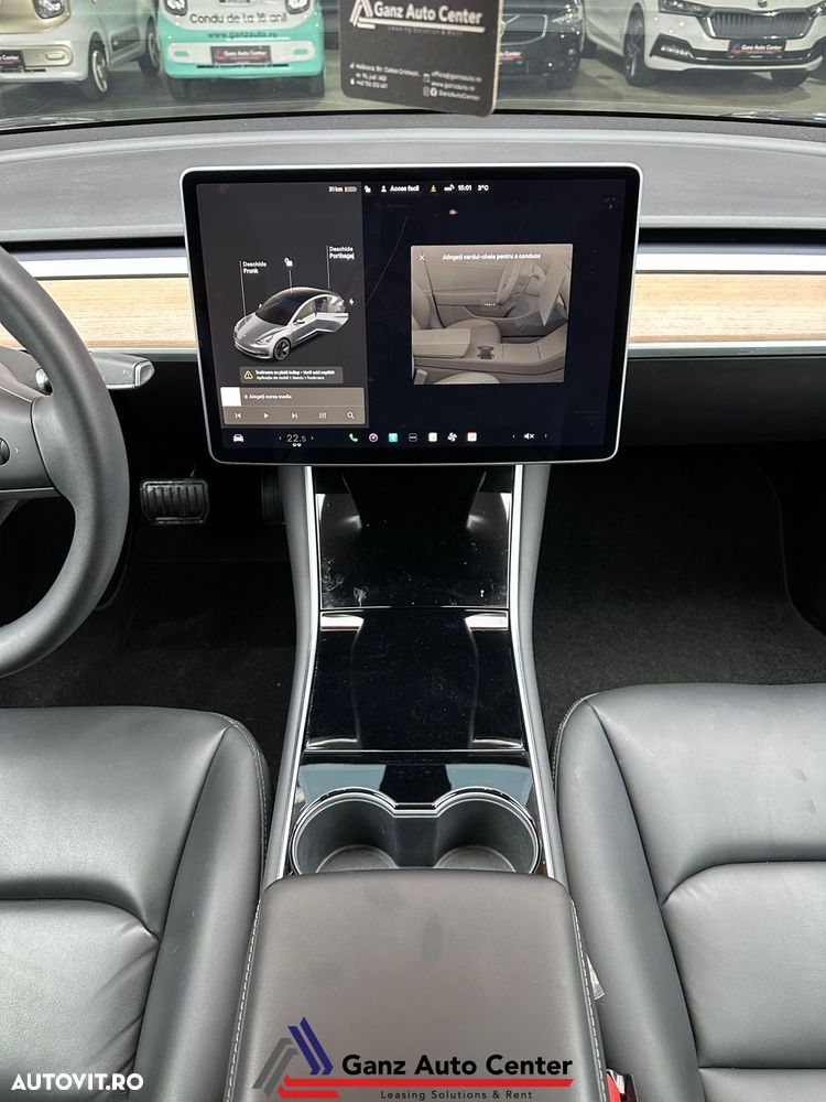 Tesla Model 3 Standard Reichweite Plus Hinterradantrieb - 11