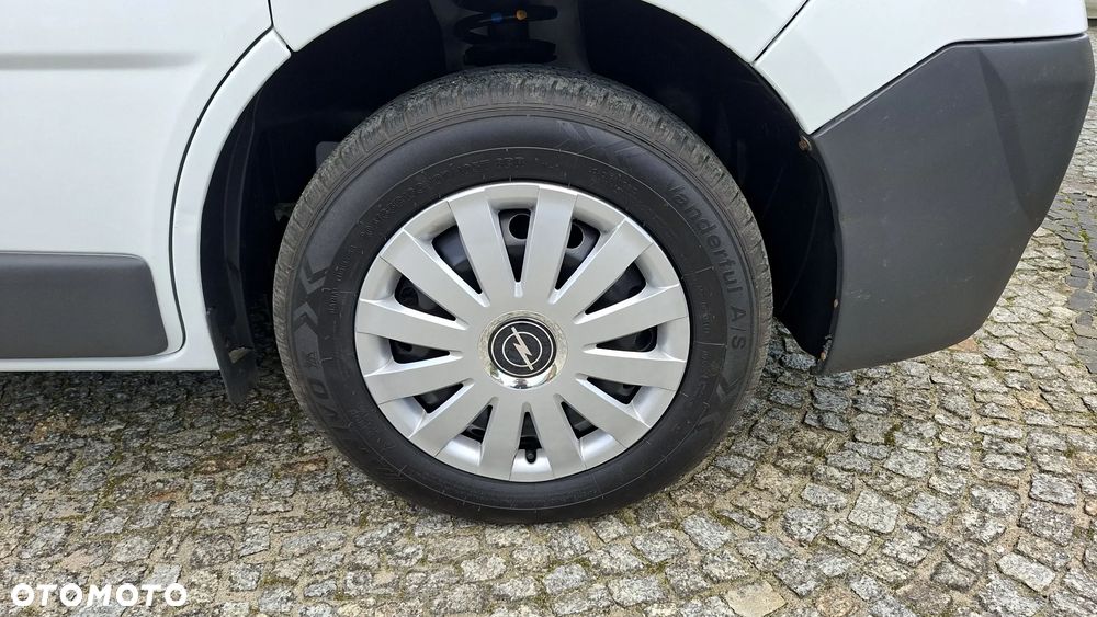 Opel VIVARO - 22