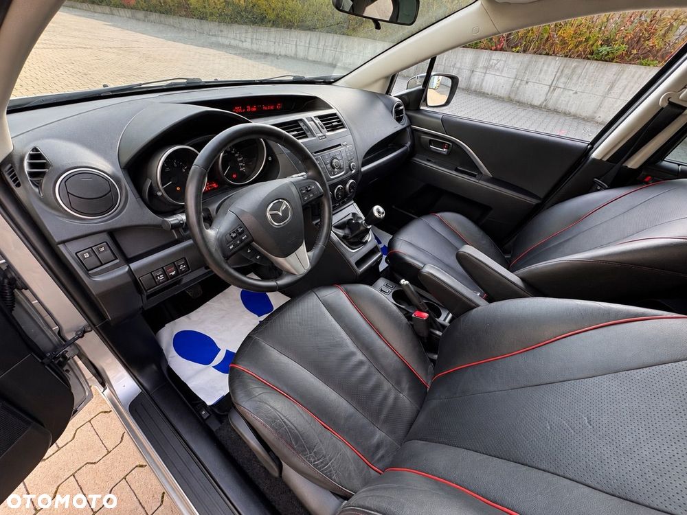 Mazda 5 - 18
