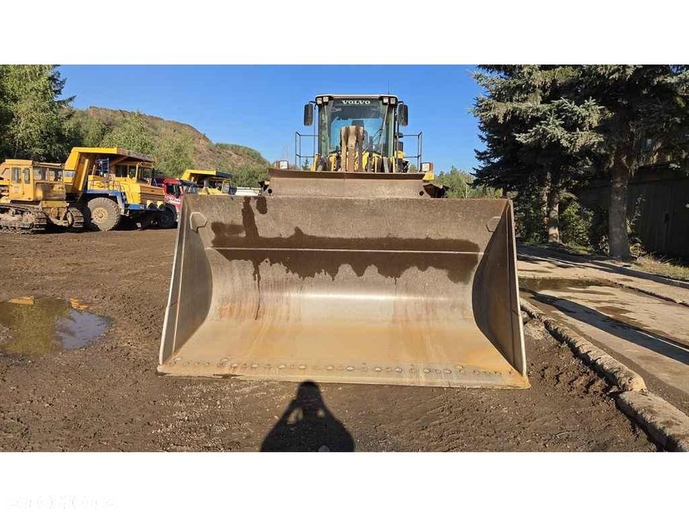 Volvo L220 - 6