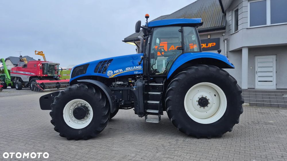 New Holland T8.390 PC 2013R - 11