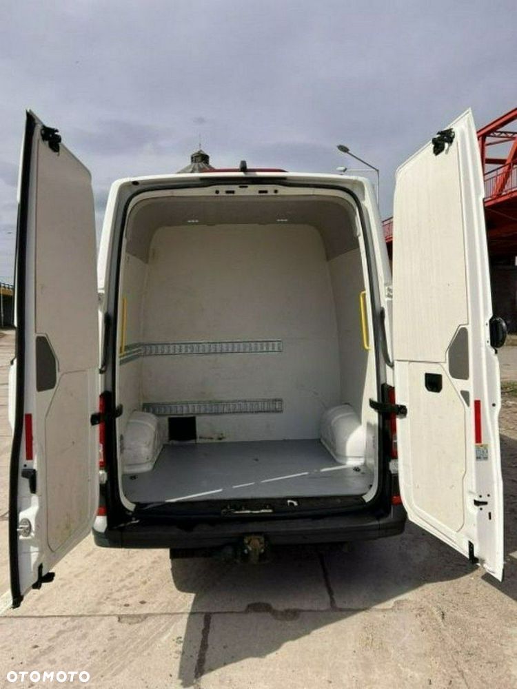 Volkswagen Crafter - 12