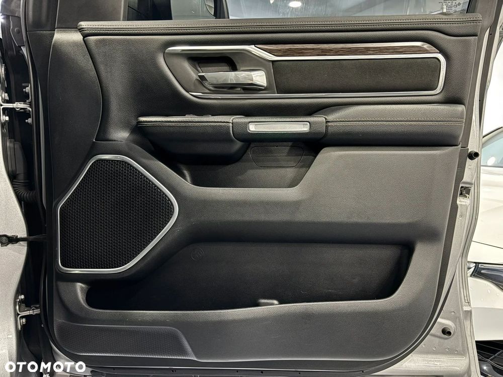 Dodge RAM 5.7 4x4 - 39