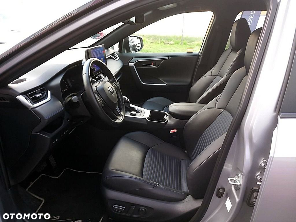 Toyota RAV4 - 12