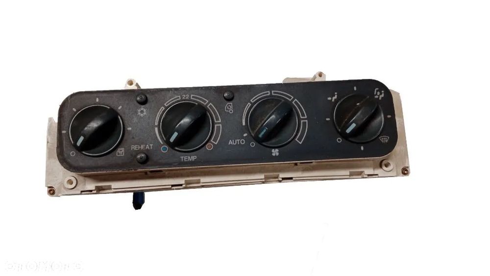 PANEL KLIMATYZACJI NAWIEWU MAN TGA 81619906068 - 4
