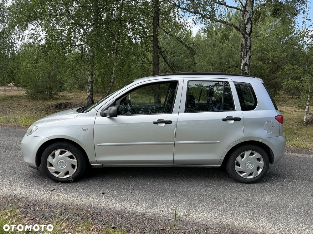 Mazda 2 - 4