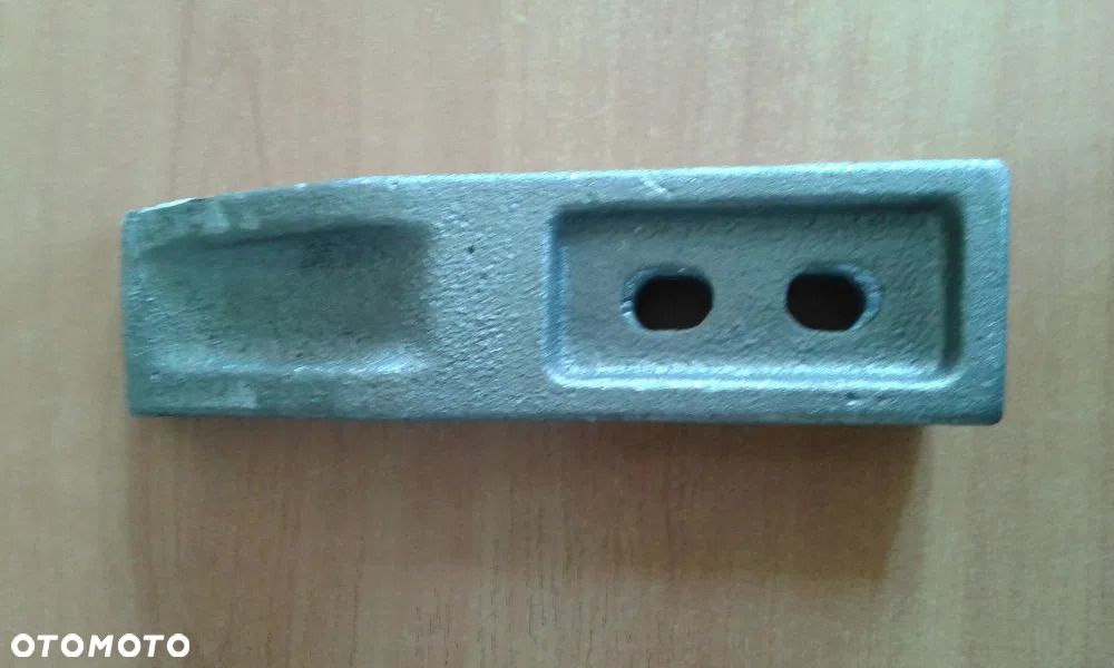 Ząb zęby łyżki do ładowarki Ł - 34, Ł - 35, 534, 534C, 534E - 1