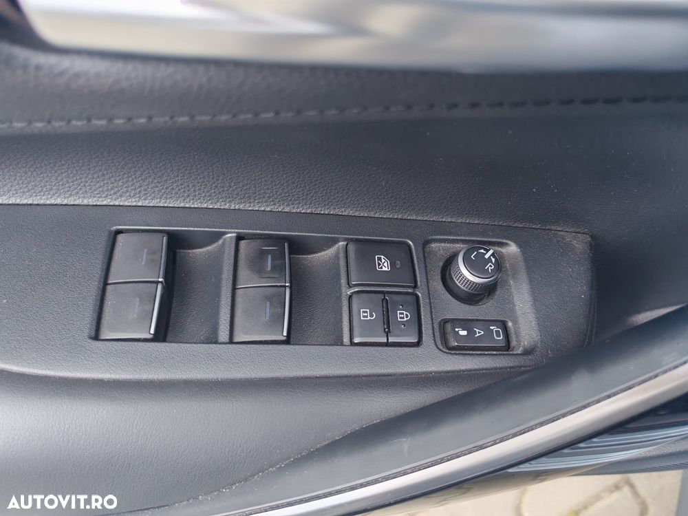Toyota Corolla 1.8 HSD Exclusive Plus - 22