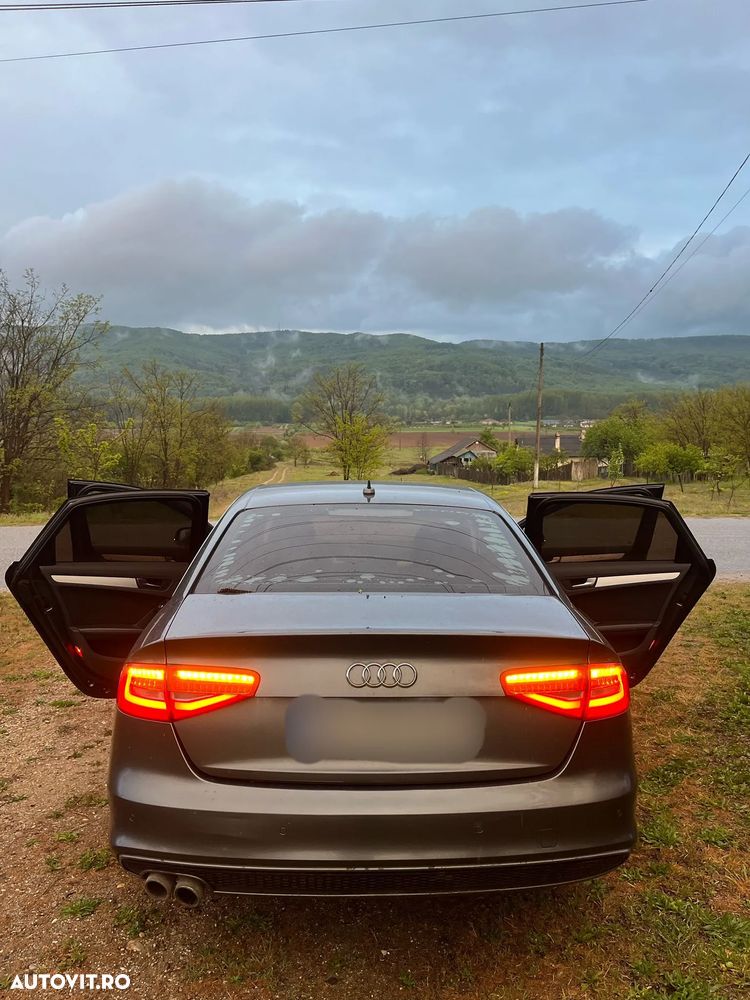 Audi A4 2.0 TDI B8 - 12